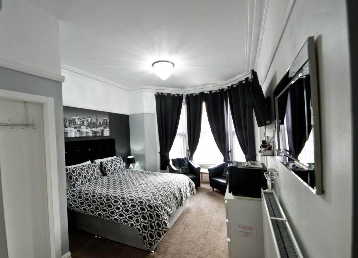 Rossall House , For Families & Couples Blackpool Eksteriør bilde