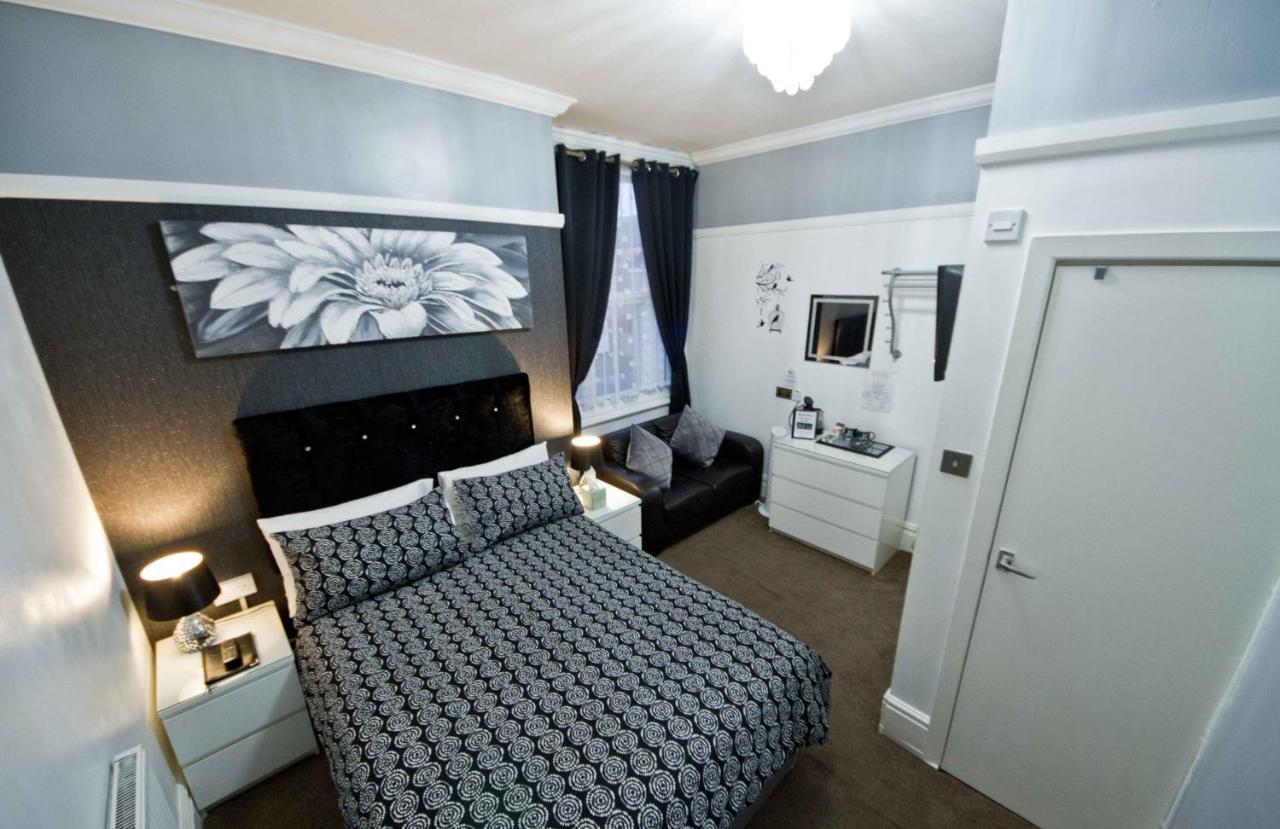 Rossall House , For Families & Couples Blackpool Eksteriør bilde