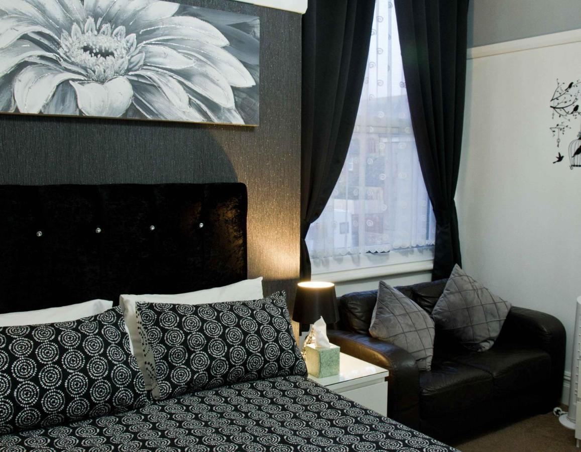 Rossall House , For Families & Couples Blackpool Eksteriør bilde