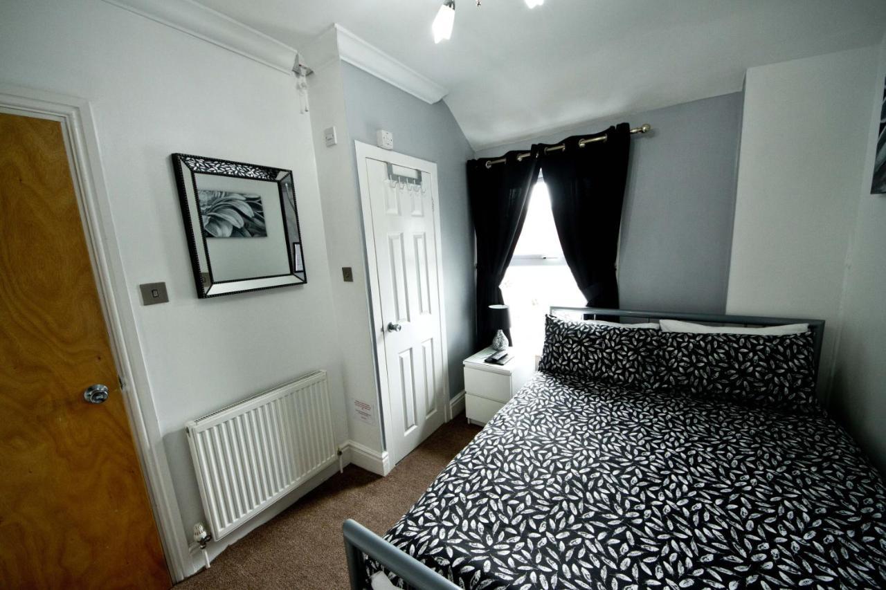 Rossall House , For Families & Couples Blackpool Eksteriør bilde