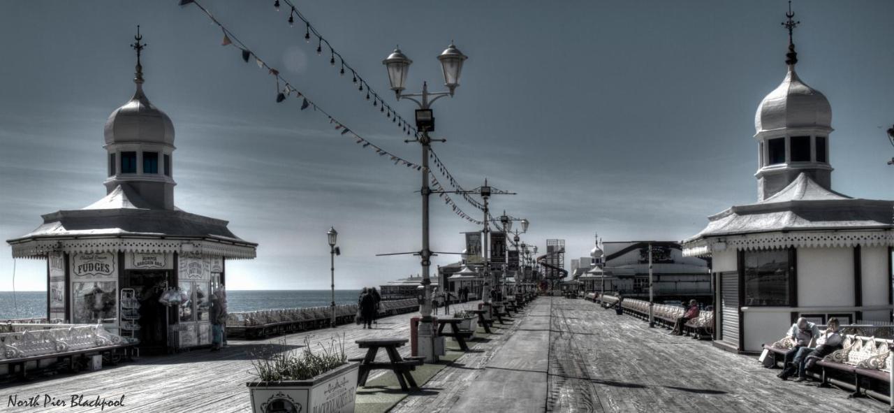 Rossall House , For Families & Couples Blackpool Eksteriør bilde